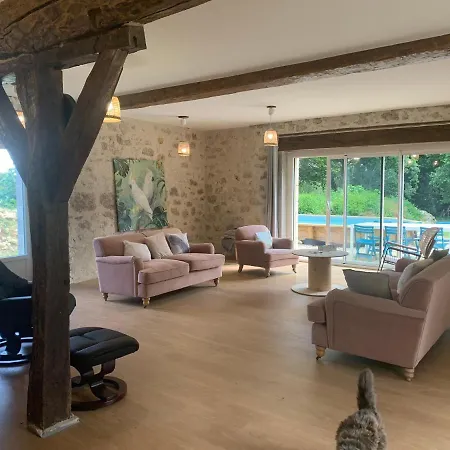 Maison Papillon De Ressourcement Lusignan-Petit