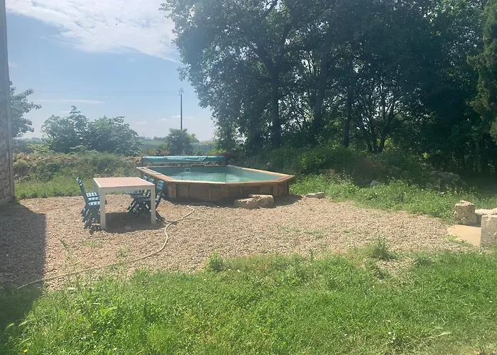 Hotel Maison Papillon De Ressourcement Lusignan-Petit